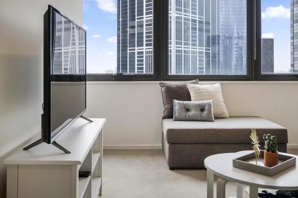 Anchor On Elizabeth Apartment Melbourne Exterior photo